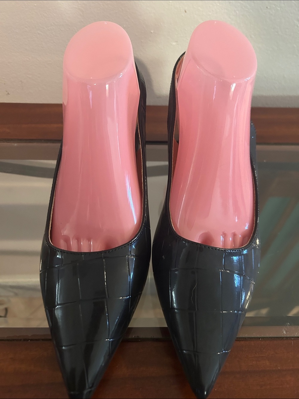 Women's Black Patent Pointed-Toe Pumps